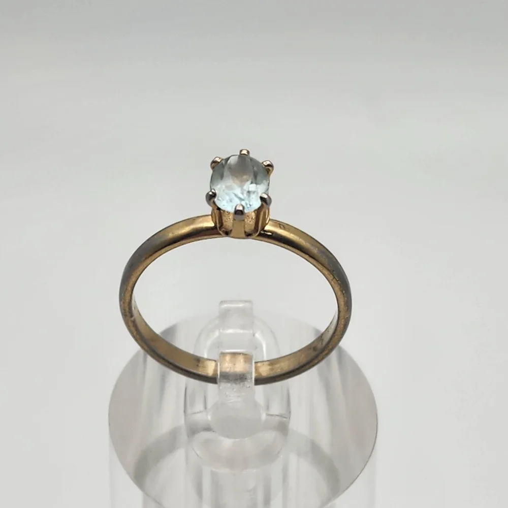 Vintage Topaz Solitaire Ring (8)